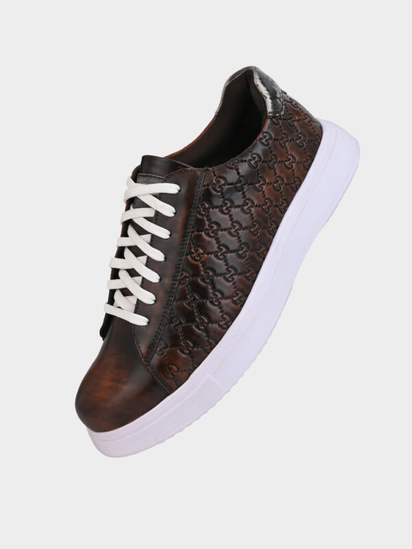 Fashionable Lace-up Sneakers for Men - Image 4